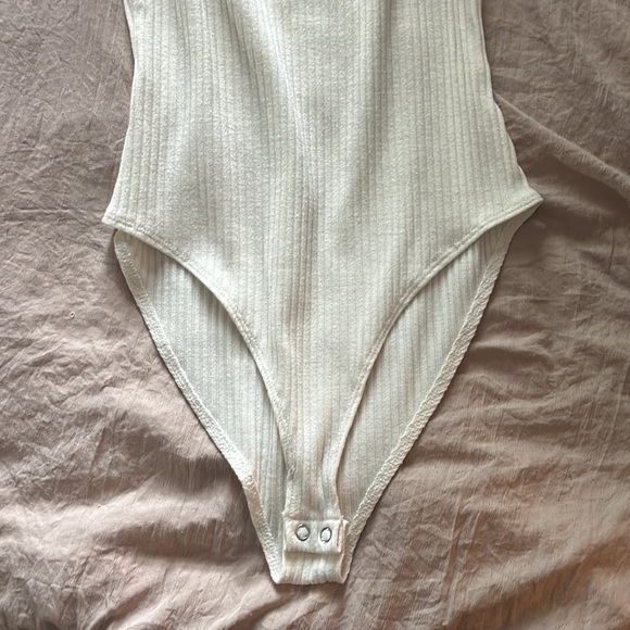 Cream Ruffle Strap Bodysuit - Picture 3 of 3